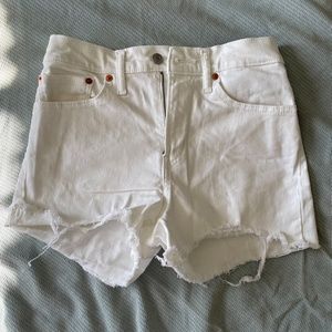 LEVI's White Shorts